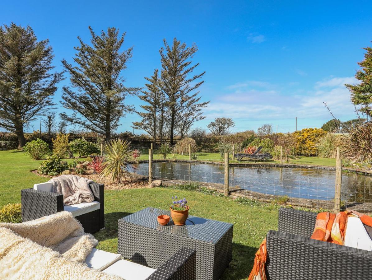 Ty Hen Villa Pwllheli Exteriör bild
